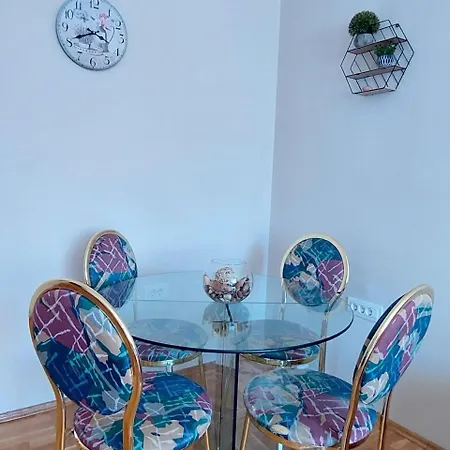 Apartament Heart Of The Big 1br On Independence Square *