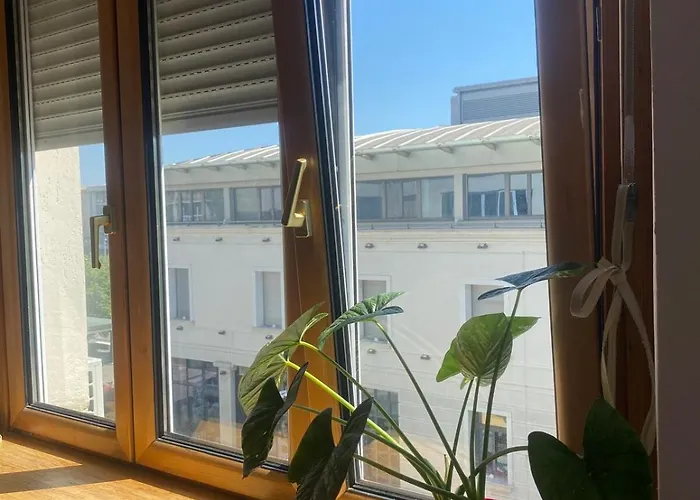 Heart Of The Big 1br On Independence Square *