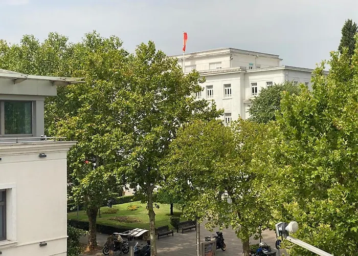 Heart Of The Big 1br On Independence Square Podgorica